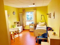 Einzelzimmer mit Grundaustattung | Pflegestation Haus Pestalozzi in Heiligenwald